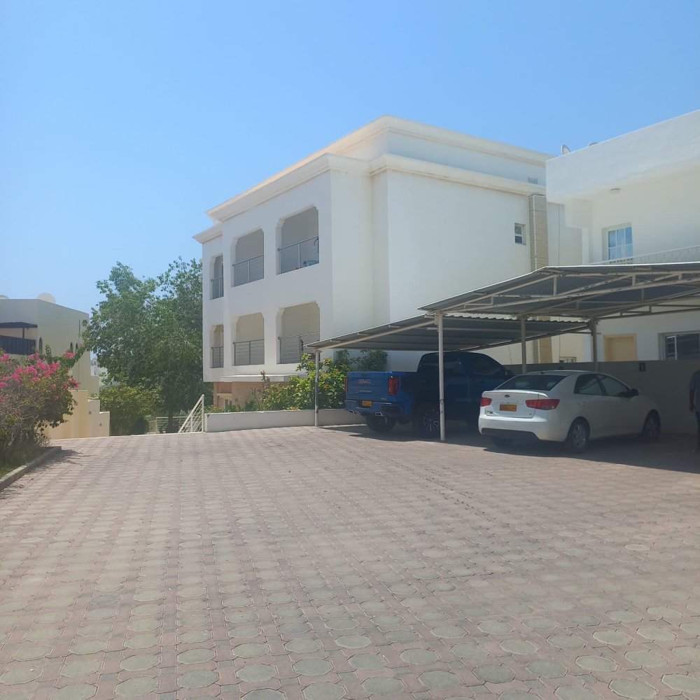 4 Schlafzimmer Villa in Al Qurm, Oman, Nr. 1359