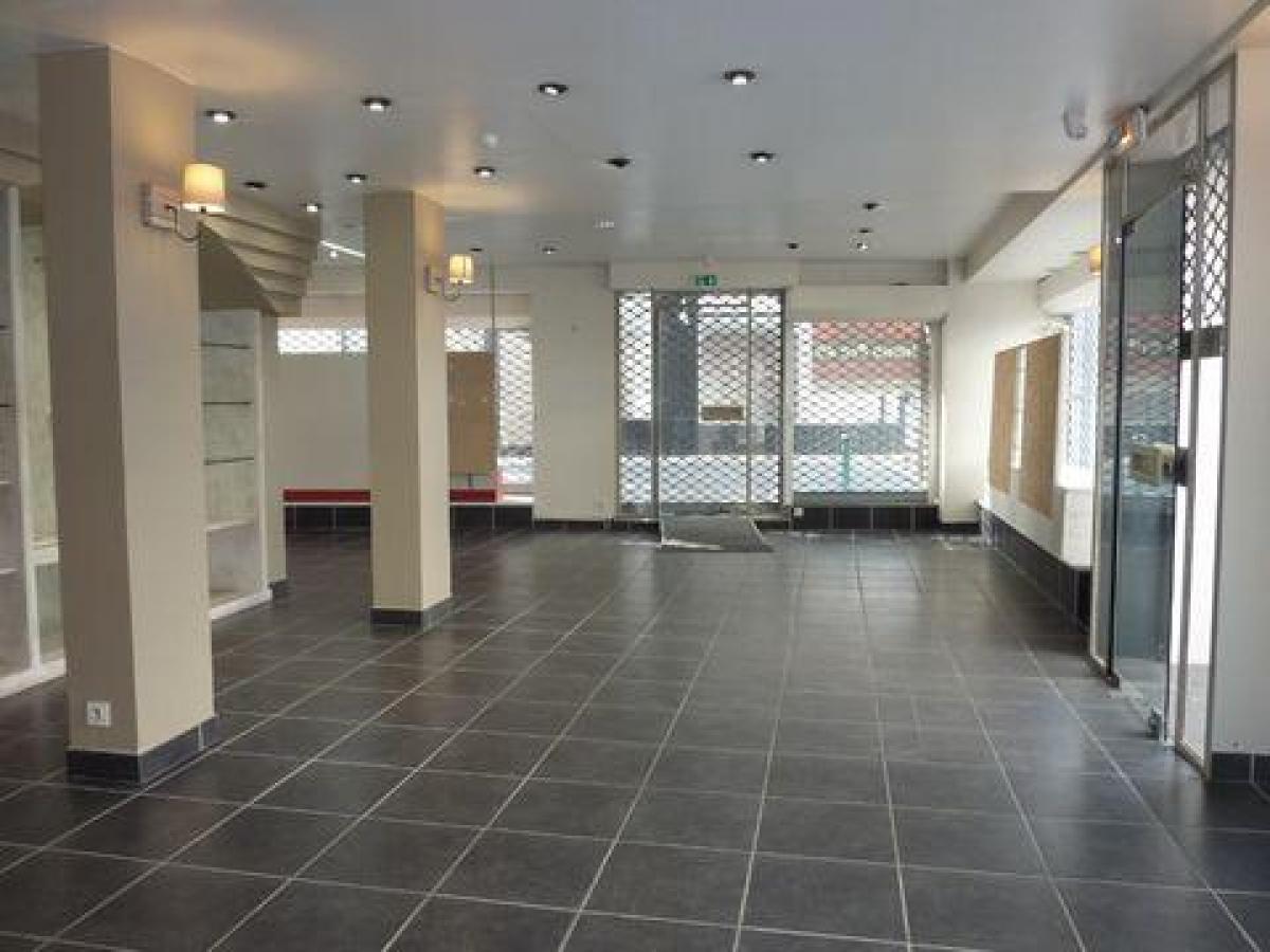 Oficina en Cholet, France 70 m² No. 21092