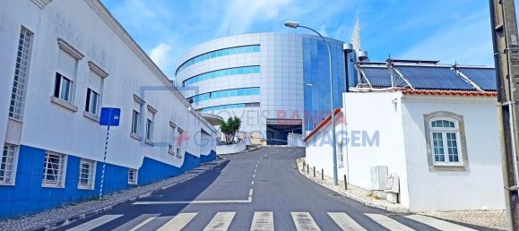 Bâtiment à Oeiras, Portugal 7351m² No. 72207 10