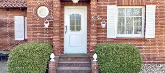 Дом с 7 комнатами в Cuxhaven, Германия № 97971 4