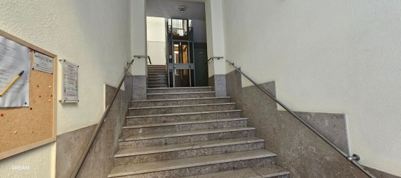 Квартира с 4 комнатами в Триест, Италия № 94230 24