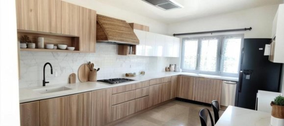 Casa de 5 dormitorios en Chaumont-en-Vexin, France No. 82365 5