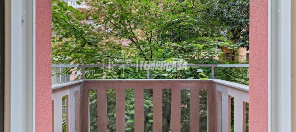 2 bedrooms Apartment in Milan, Italy No. 324881 14