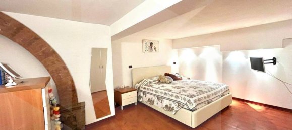 Apartamento de 2 habitaciónes en Ferrara, Italy No. 21450 2