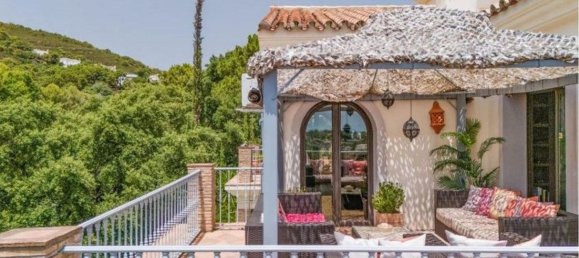 3 غرف نوم فيلا في Estepona, Spain رقم 52297 50