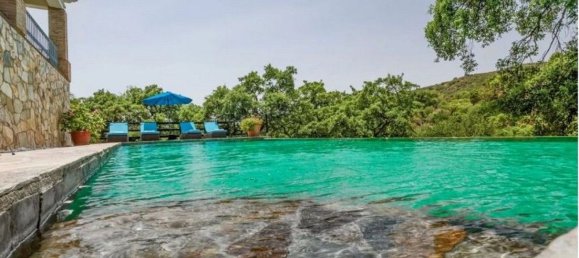 3 غرف نوم فيلا في Estepona, Spain رقم 52297 41