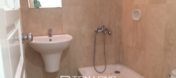 4 bedrooms Apartment in Tay Ho, Vietnam No. 1273 8