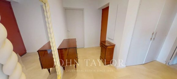 Apartamento de 2 dormitorios en Ajaccio, France No. 355948 2