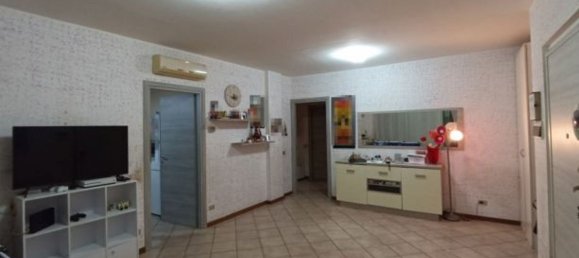 3 rooms Apartment in Casorezzo, Italy No. 331490 3