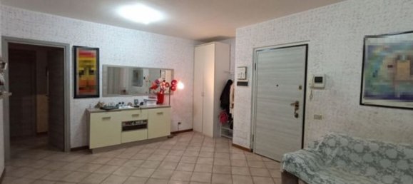 3 rooms Apartment in Casorezzo, Italy No. 331490 4