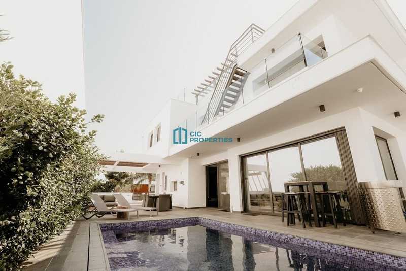 3 chambres Propriété commerciale à Livadia, Cyprus No. 80861