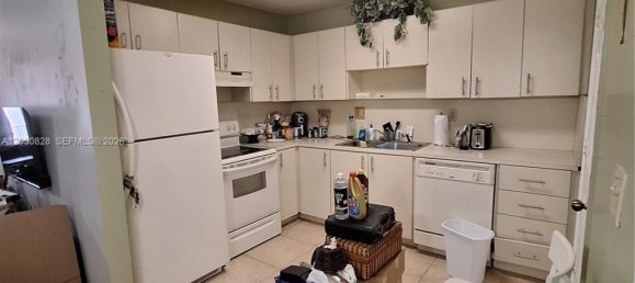 3 dormitorios propiedad comercial en venta en Miami, Miami-Dade, Florida, USA № 615041 9