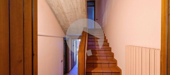 Вилла с 19 спальнями в Скандиано, Италия № 372044 39