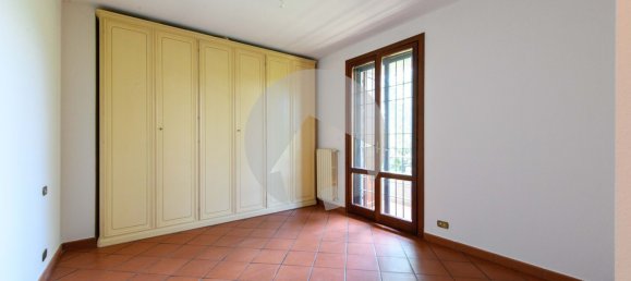 Вилла с 19 спальнями в Скандиано, Италия № 372044 25