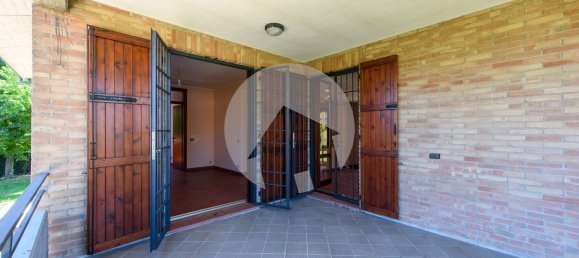 Вилла с 19 спальнями в Скандиано, Италия № 372044 15