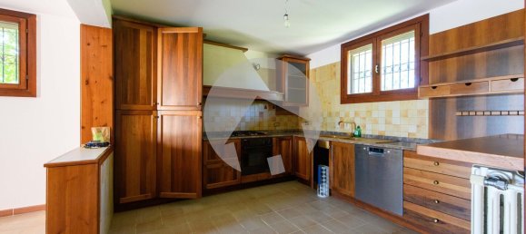 Вилла с 19 спальнями в Скандиано, Италия № 372044 37