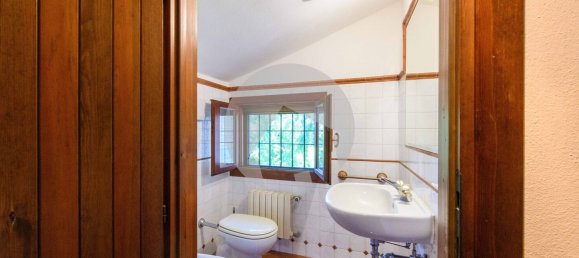 Вилла с 19 спальнями в Скандиано, Италия № 372044 34