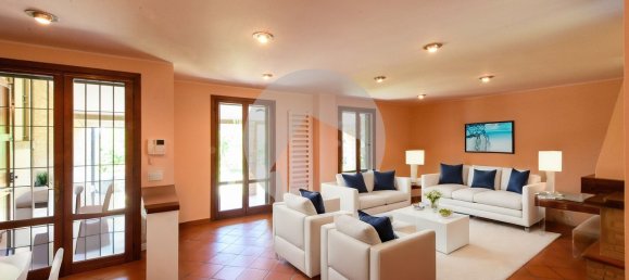 Вилла с 19 спальнями в Скандиано, Италия № 372044 3