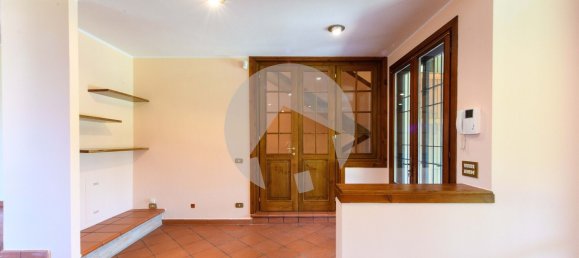 Вилла с 19 спальнями в Скандиано, Италия № 372044 10