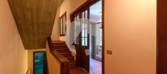 Вилла с 19 спальнями в Скандиано, Италия № 372044 36