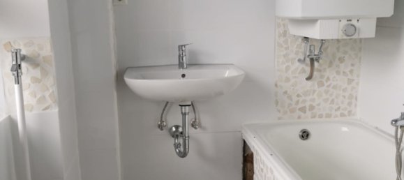 Edificio de 22 dormitorios en Waldshut, Germany No. 5743 10