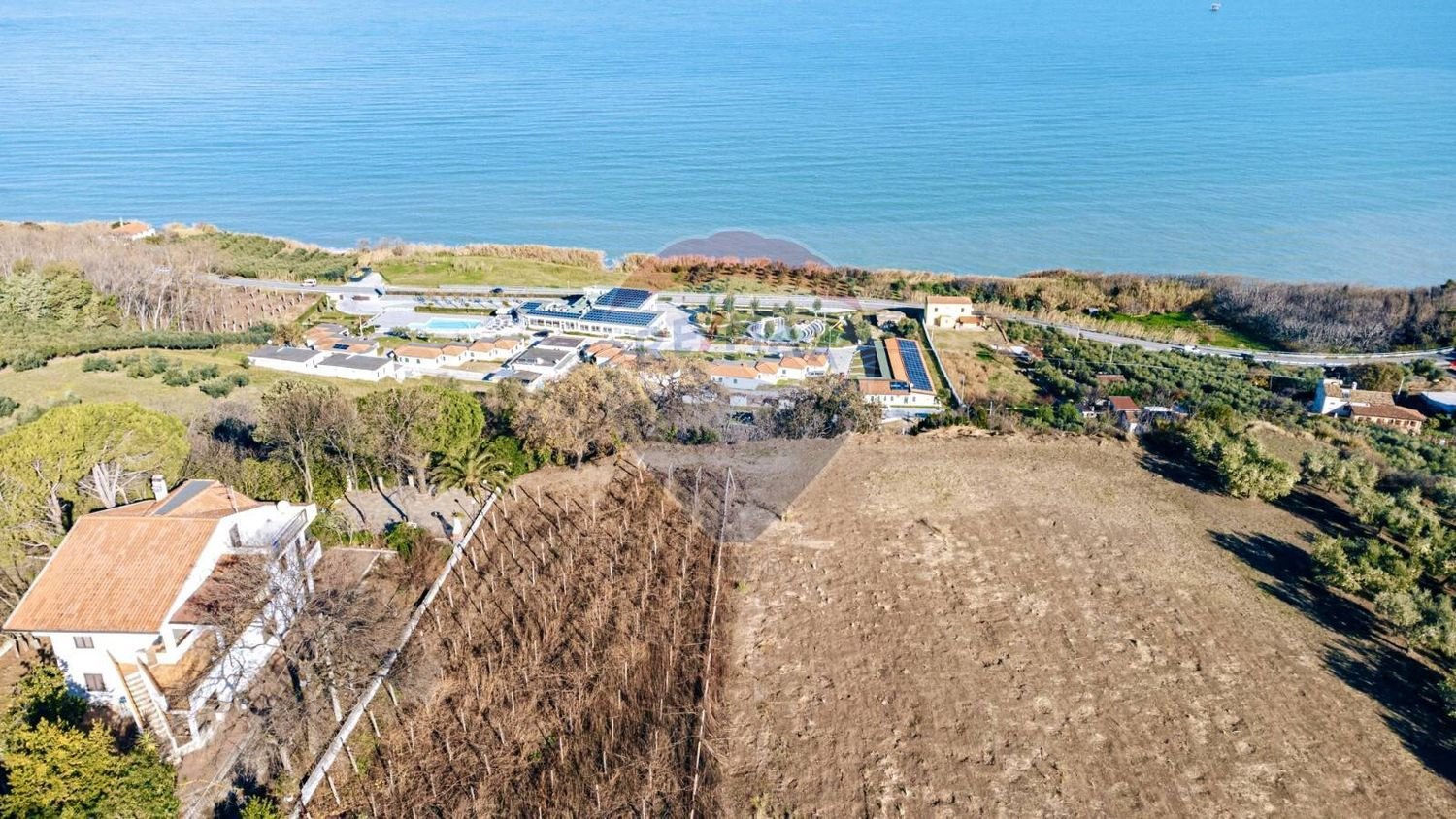  قطعة أرض في Torino di Sangro, Italy 7150متر مربع رقم 165342