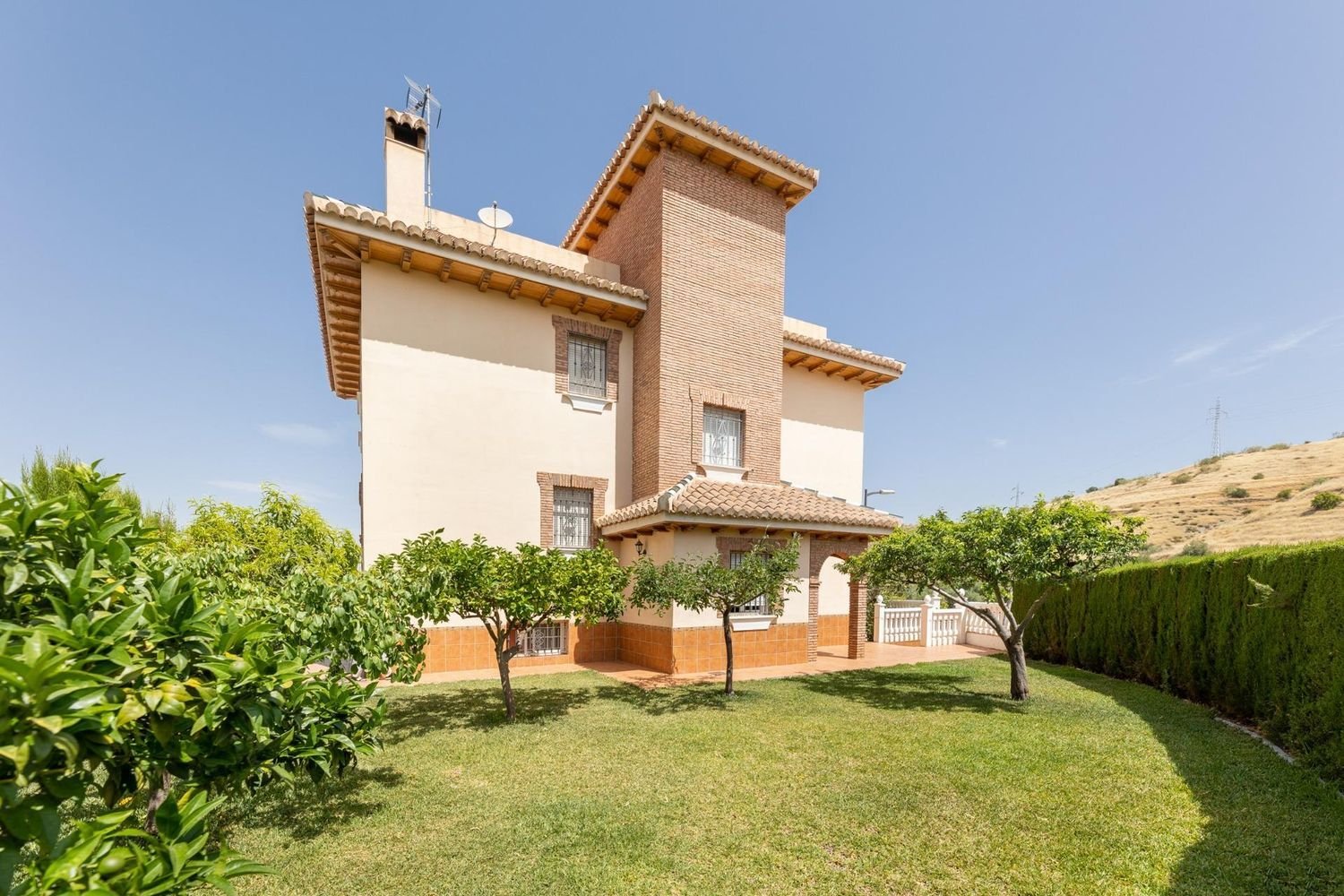 4 Schlafzimmer Haus in Huetor Vega, Spain, Nr. 151131