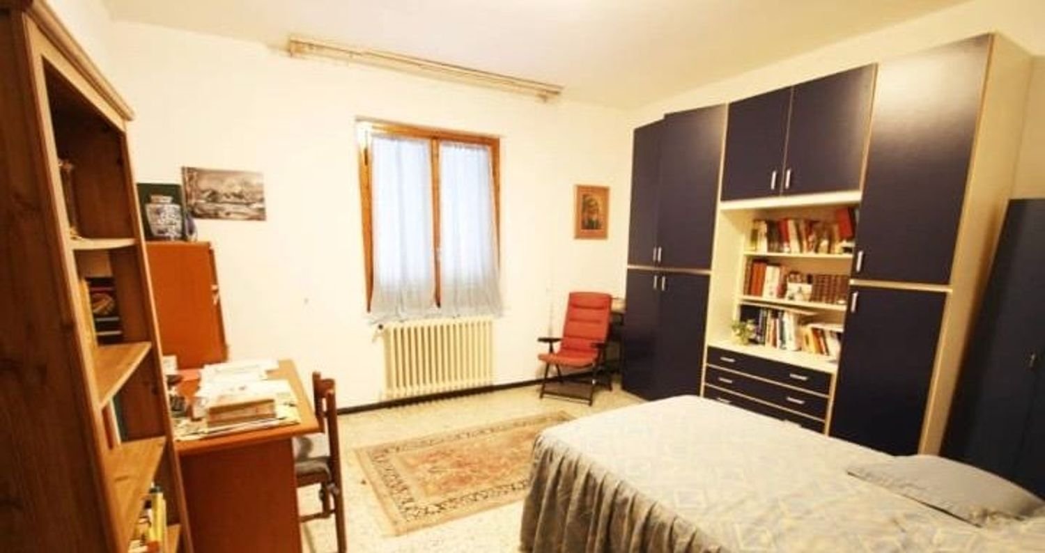 3 rooms House in Ponte Buggianese, Italy No. 251234