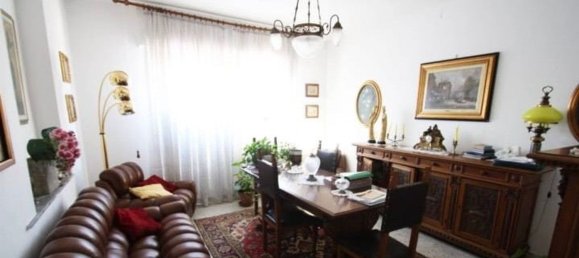 3 rooms House in Ponte Buggianese, Italy No. 251234 12