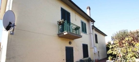 3 rooms House in Ponte Buggianese, Italy No. 251234 3