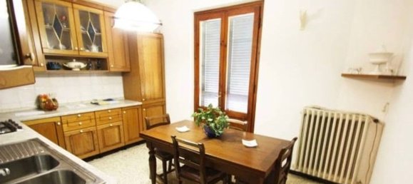 3 rooms House in Ponte Buggianese, Italy No. 251234 14