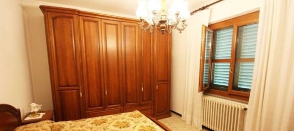 3 rooms House in Ponte Buggianese, Italy No. 251234 18