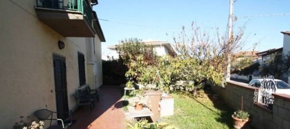 3 rooms House in Ponte Buggianese, Italy No. 251234 9