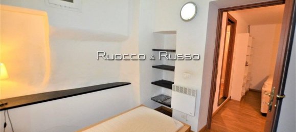 3-Zimmer Wohnung in Genoa, Italy, Nr. 37014 9