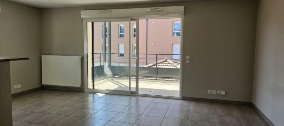 2 Schlafzimmer Wohnung in Voiron, France, Nr. 341117 4