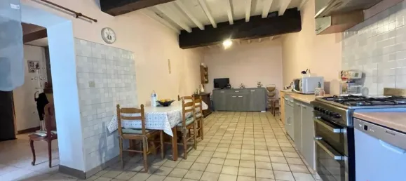 Casa de 3 dormitorios en Venissieux, France No. 351122 6