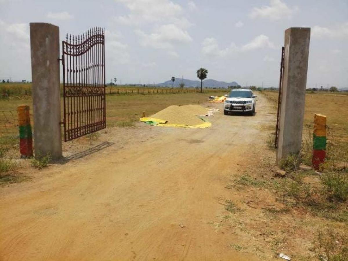  Land in Vijayawada, India No. 31404