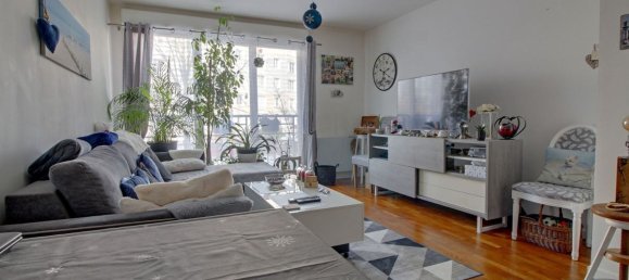 1 bedroom Apartment in Poissy, France No. 182512 2