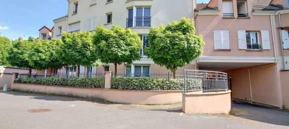 1 bedroom Apartment in Poissy, France No. 182512 6