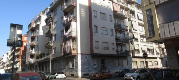 Apartamento de 1 dormitorio en Turin, Italy No. 264463 2