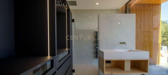 4 bedrooms Villa in Cascais, Portugal No. 170566 20