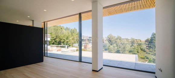 4 bedrooms Villa in Cascais, Portugal No. 170566 39