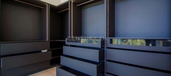 4 bedrooms Villa in Cascais, Portugal No. 170566 19