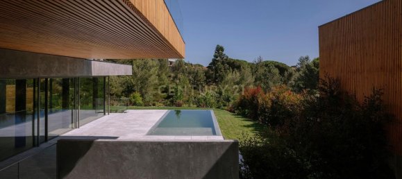 4 bedrooms Villa in Cascais, Portugal No. 170566 4