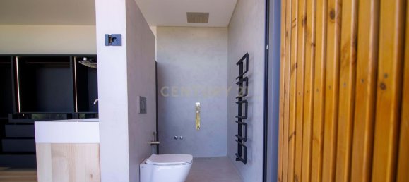 4 bedrooms Villa in Cascais, Portugal No. 170566 32