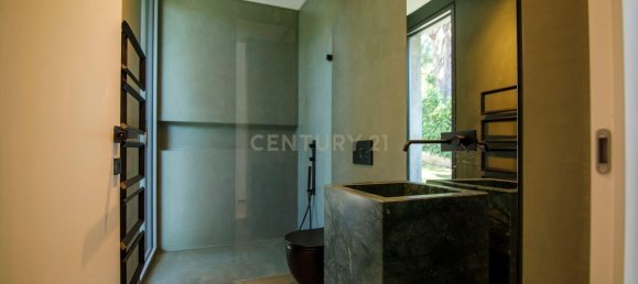 4 bedrooms Villa in Cascais, Portugal No. 170566 6