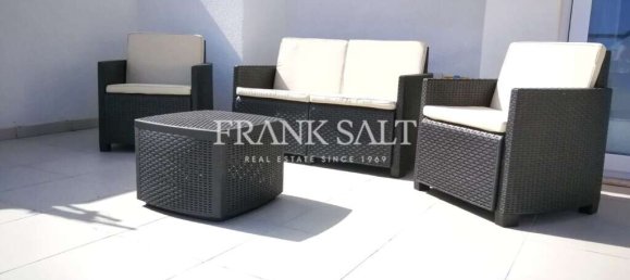 1 bedroom Penthouse in Birkirkara, Malta No. 9385 5