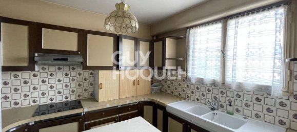 Квартира с 2 спальнями в Бурж, Франция № 272936 10