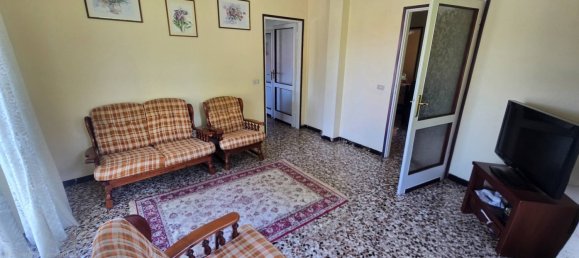 6 غرف نوم فيلا في Laveno-Mombello, Italy رقم 270874 11