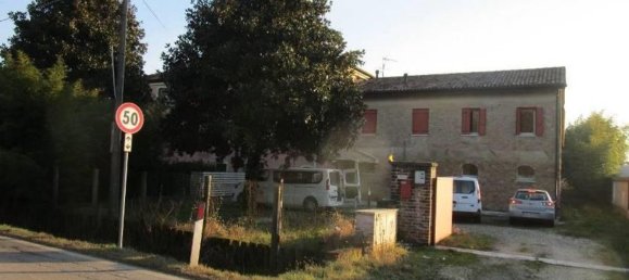 3 rooms Apartment in Santa Maria di Sala, Italy No. 9023 11